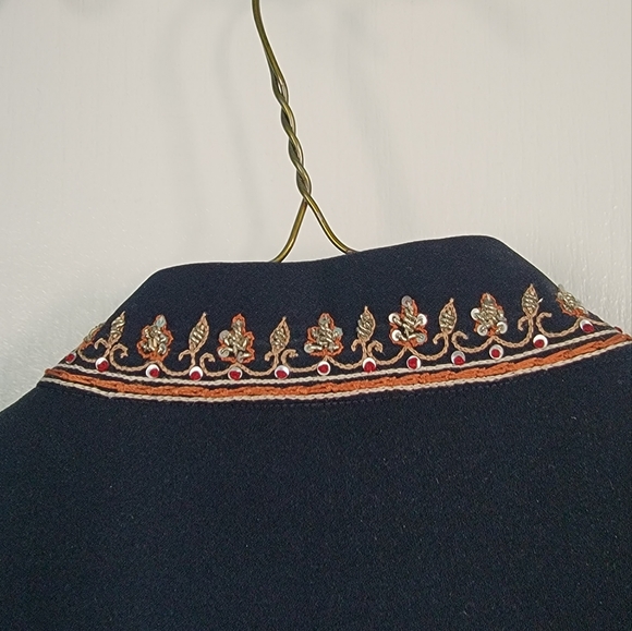 Men's sherwani - Picture 3 of 8